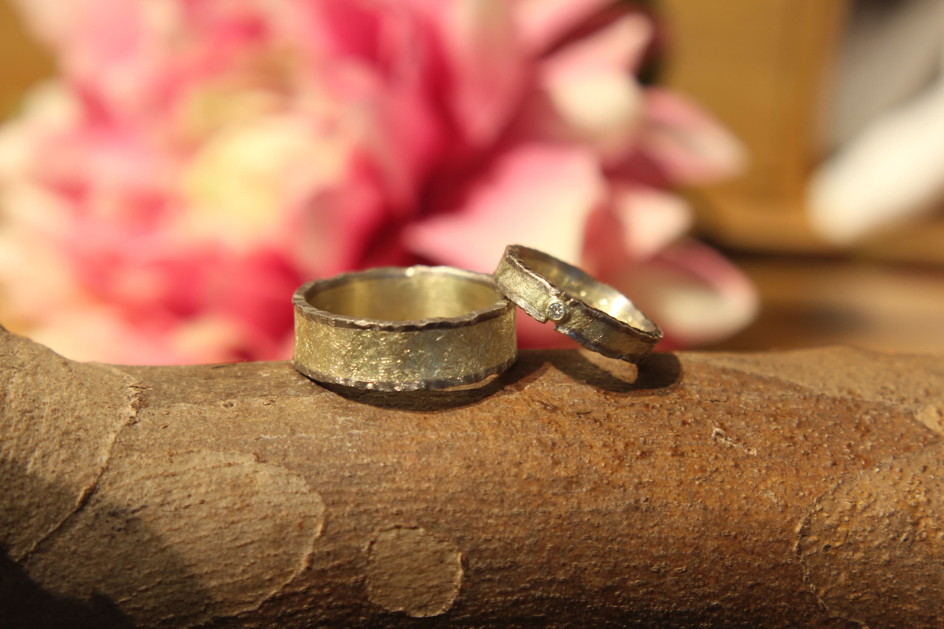 Gouden trouwringen gemaakt tijdens workshop.